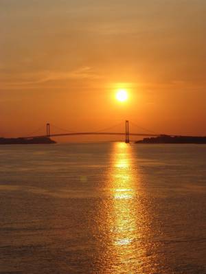 Atardecer en el puente Angostura