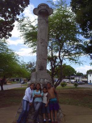 Monumento en Plaza de Caicara