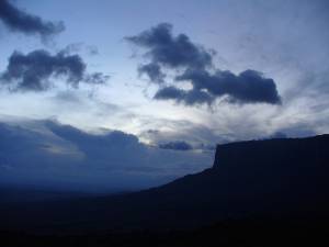 atardecer en campamento base