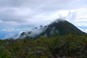 desde la cima del pico occidental