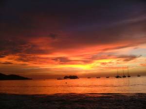 ATARDECER EN PLAYA HERMOSA PUNTARENAS CR