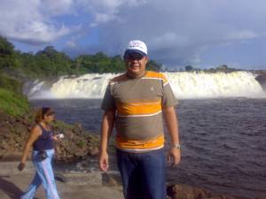 parque la llovisna
