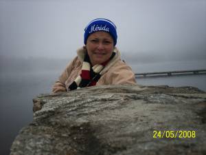 CRISTINA EN LA LAGUNA DE MUCUBAJI