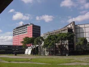 Edificio de la facultad de economa ucv