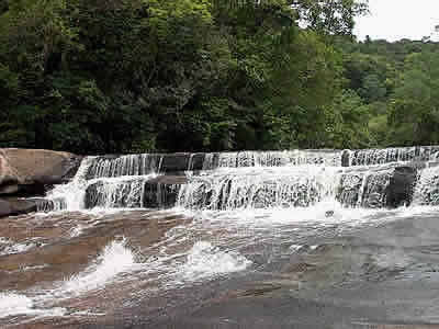 Salto, Laguna la Leona