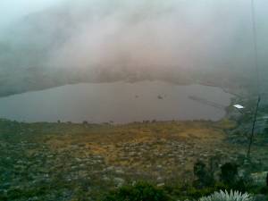 laguna cerca del teleferico