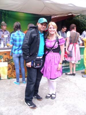 Yo y La Muñeca del Oktoberfest 2013