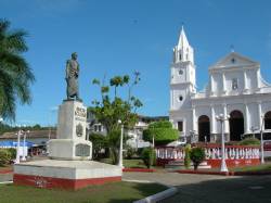 Tariba: Plaza Bolívar und Basilika
