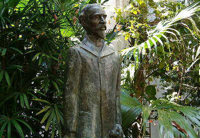 Estatua de Rojas Paúl