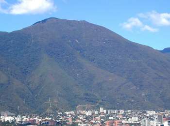 The Eastern Peak, viewed from “Colinas de Valle Arriba”