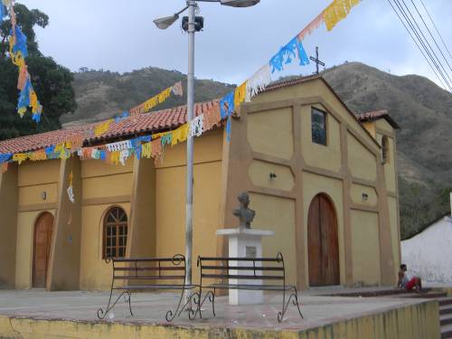 Iglesia de Cumboto