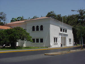 Fachada del museo de Cumaná